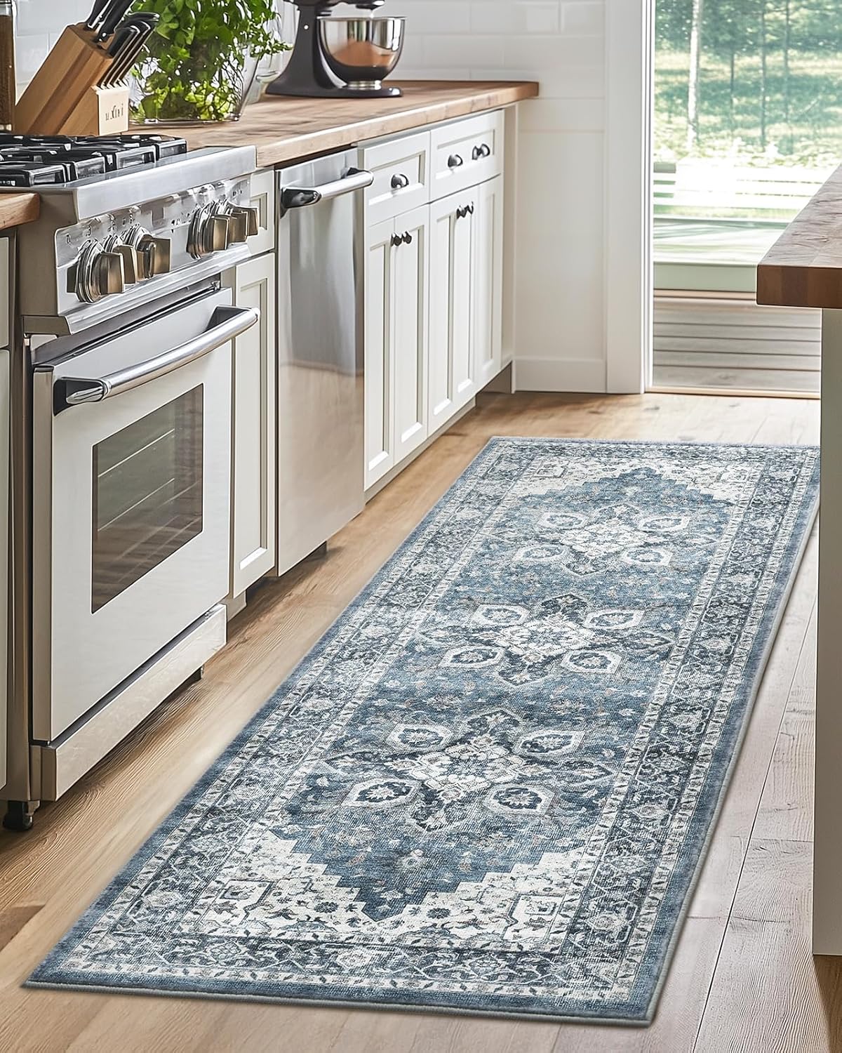 AMADA HOMEFURNISHING 8x10 Washable Area Rug, Low-Profile Large Area Rug with Non-Slip Backing & Durable Edge Binding, Vintage Large Rugs for Living Room, Bedroom, Dining Room
