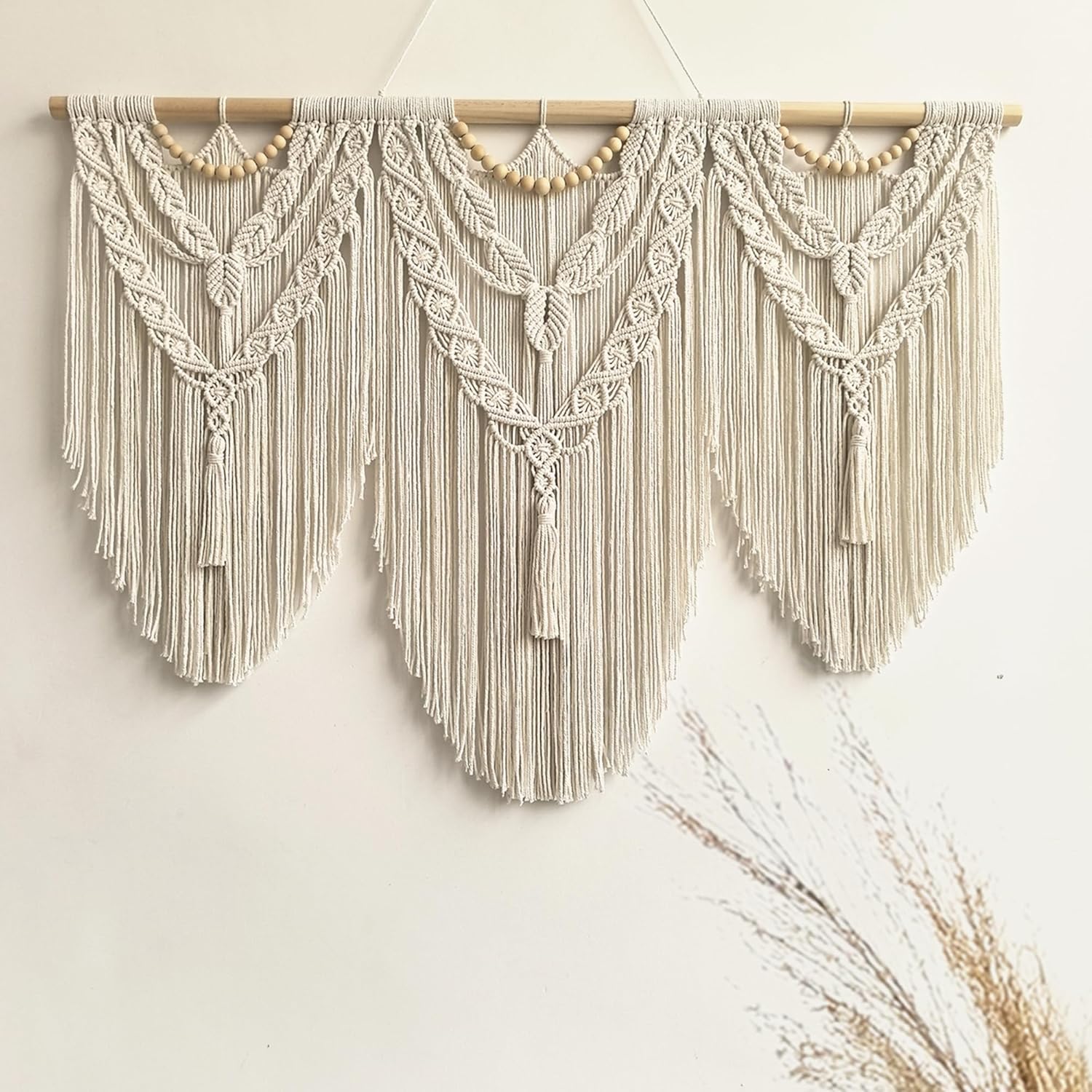 guzhiou large macrame wall hanging - Boho Tapestry Macrame Wall Decor Art- Chic Bohemian Handmade Woven Tapestry Home Decoration for Bedroom Living Room Apartment Wedding Party - 43"x32" (Wood bead)