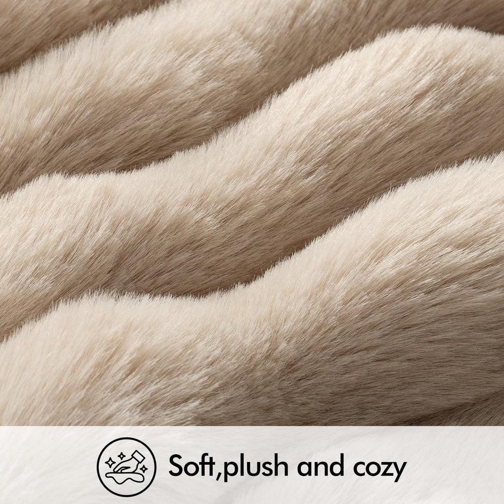 MIULEE Faux Fur Pillow Covers Thick Soft Plush Throw Pillows Luxury Spring Home Decor for Couch Bed Bedroom Living Room Sofa,20x20 Inch Pack of 2 Khaki